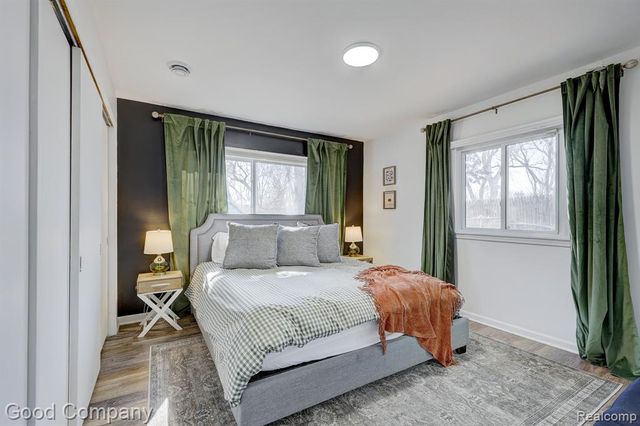 4896 Chicago Road, Warren, MI 48092