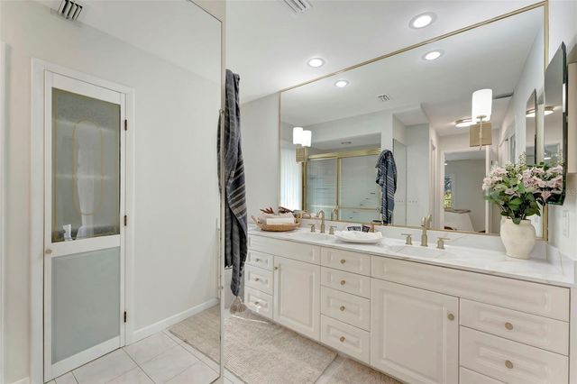 4553 CHARING CROSS ROAD, Sarasota, FL 34241