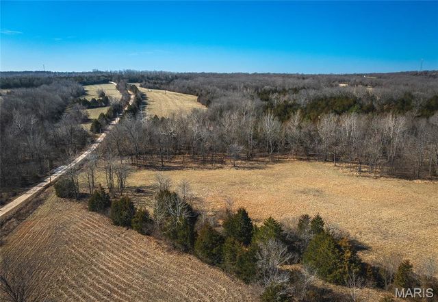 11373 Thunder Ridge Road, Richwoods, MO 63071