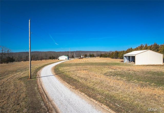 11373 Thunder Ridge Road, Richwoods, MO 63071