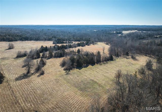 11373 Thunder Ridge Road, Richwoods, MO 63071