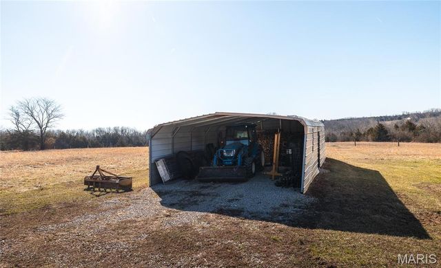 11373 Thunder Ridge Road, Richwoods, MO 63071