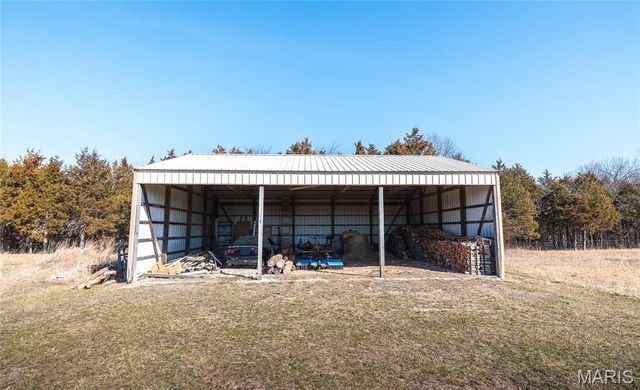 11373 Thunder Ridge Road, Richwoods, MO 63071