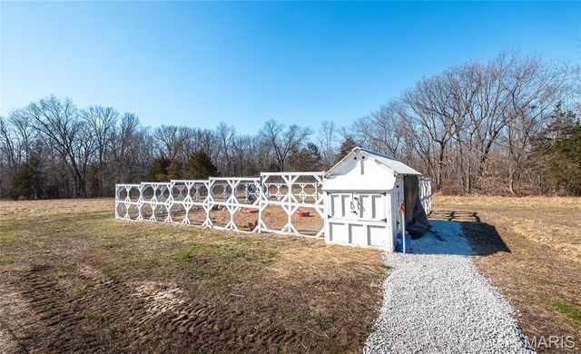 11373 Thunder Ridge Road, Richwoods, MO 63071