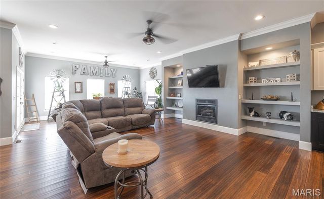 11373 Thunder Ridge Road, Richwoods, MO 63071