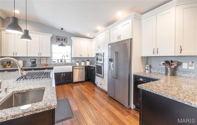 11373 Thunder Ridge Road, Richwoods, MO 63071