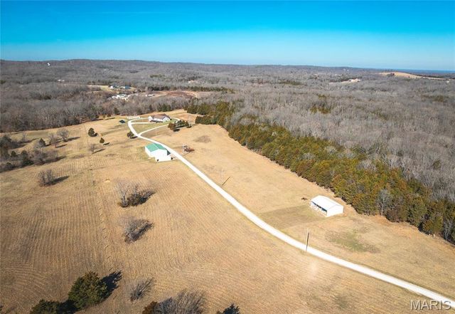 11373 Thunder Ridge Road, Richwoods, MO 63071