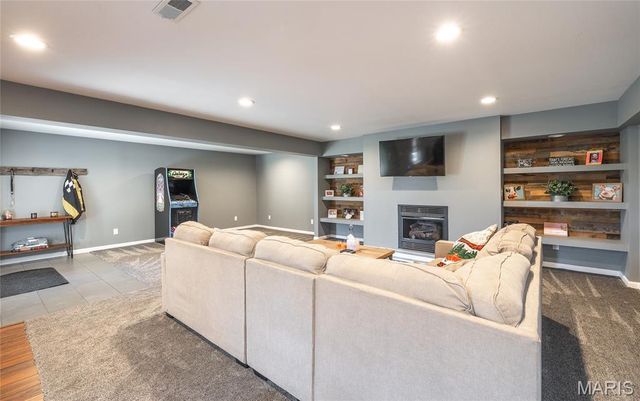 11373 Thunder Ridge Road, Richwoods, MO 63071