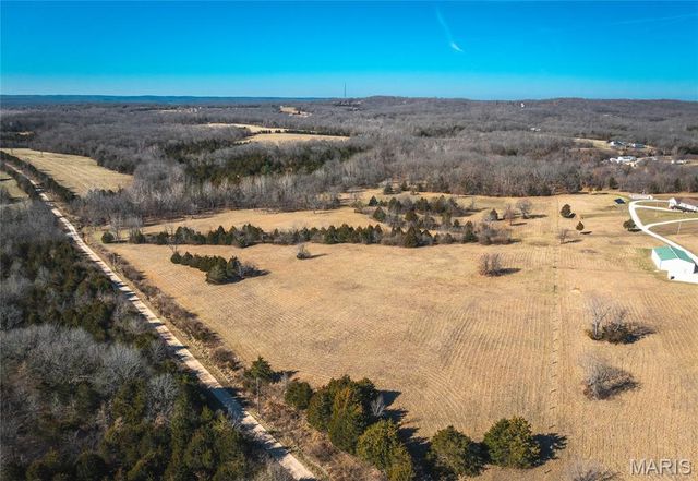 11373 Thunder Ridge Road, Richwoods, MO 63071