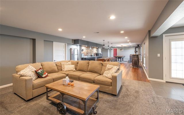 11373 Thunder Ridge Road, Richwoods, MO 63071