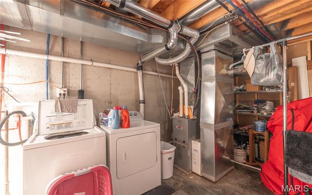 11373 Thunder Ridge Road, Richwoods, MO 63071