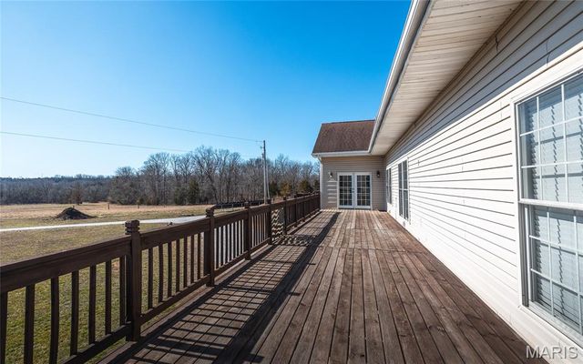 11373 Thunder Ridge Road, Richwoods, MO 63071
