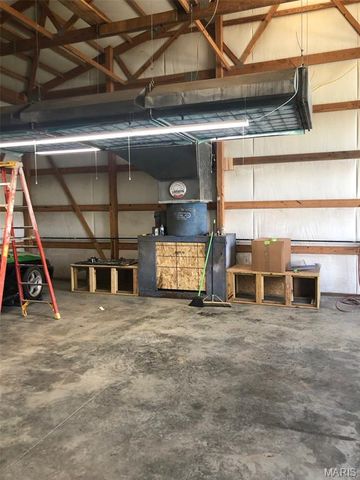 11373 Thunder Ridge Road, Richwoods, MO 63071