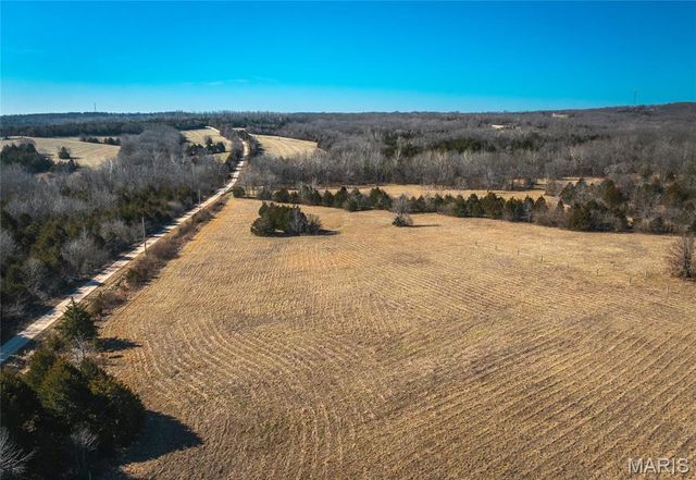 11373 Thunder Ridge Road, Richwoods, MO 63071