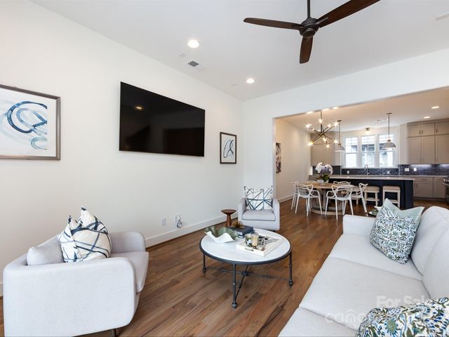 3022 Kalex Court, Charlotte, NC 28204