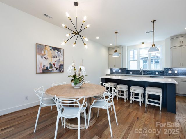 3022 Kalex Court, Charlotte, NC 28204