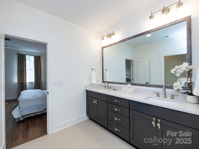 3022 Kalex Court, Charlotte, NC 28204