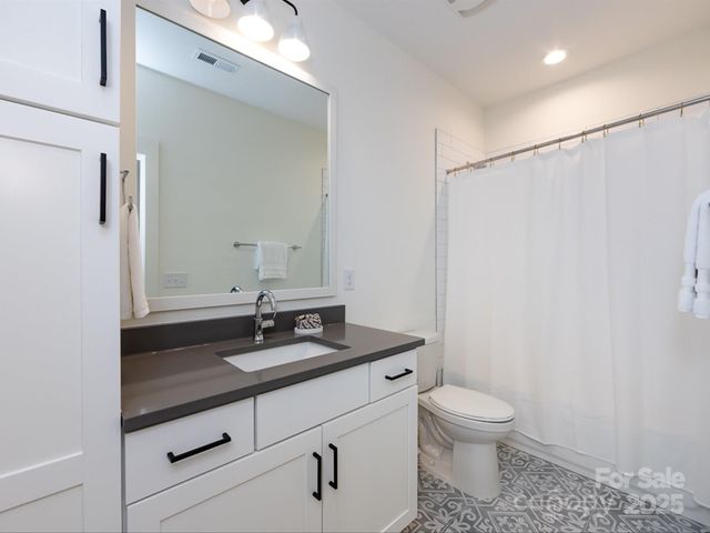 3022 Kalex Court, Charlotte, NC 28204