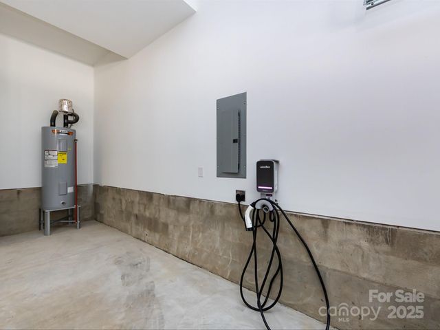 3022 Kalex Court, Charlotte, NC 28204