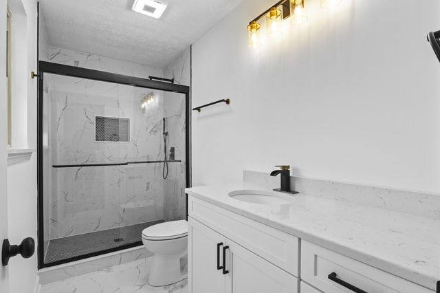 3713 Sundart Drive, Lexington, KY 40517