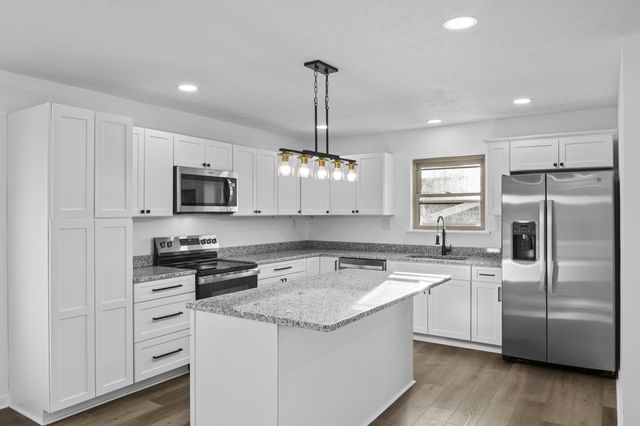 3713 Sundart Drive, Lexington, KY 40517