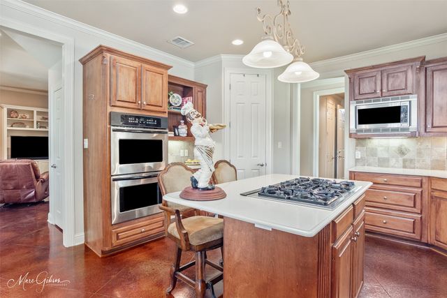 9472 Wrenwood Boulevard, Shreveport, LA 71106