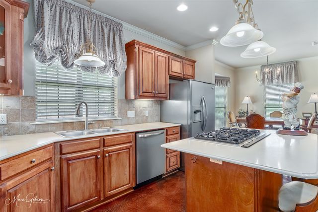 9472 Wrenwood Boulevard, Shreveport, LA 71106