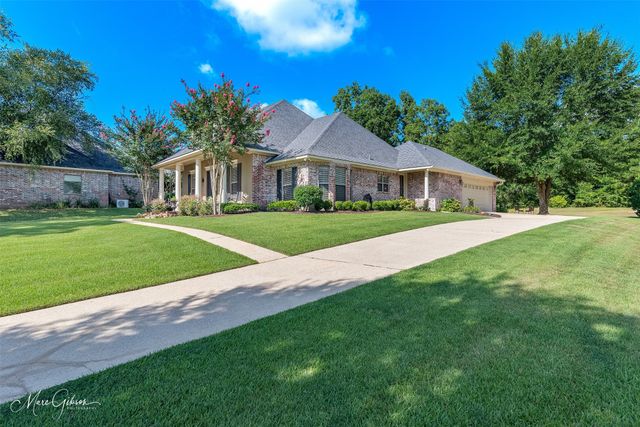 9472 Wrenwood Boulevard, Shreveport, LA 71106