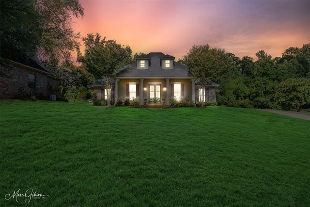 9472 Wrenwood Boulevard, Shreveport, LA 71106