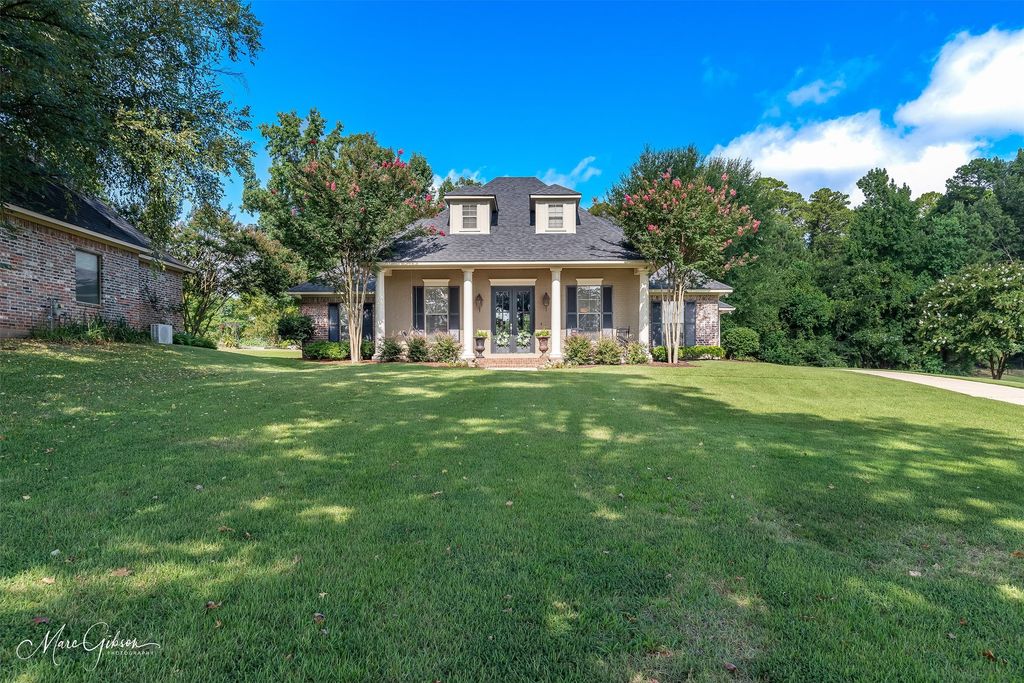 9472 Wrenwood Boulevard, Shreveport, LA 71106