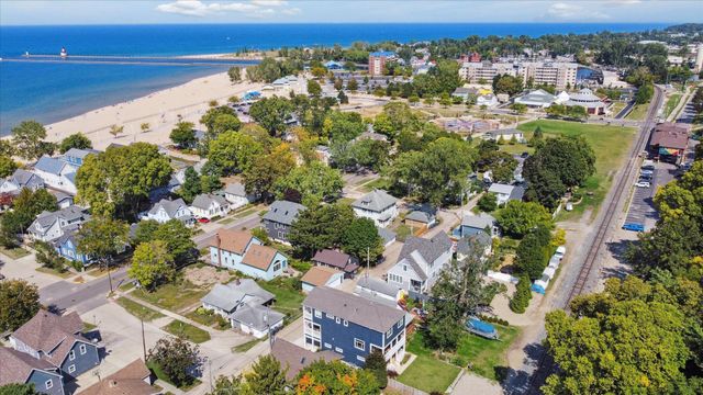 622 Vine Street, St. Joseph City, MI 49085