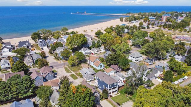 622 Vine Street, St. Joseph City, MI 49085