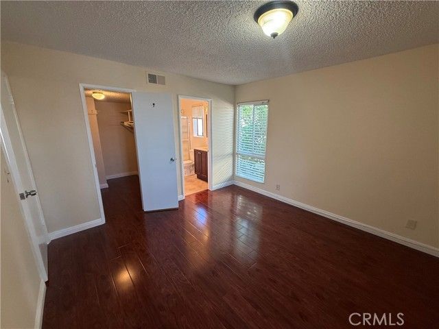 13730 Sherman Way 201, Van Nuys (los Angeles), CA 91405