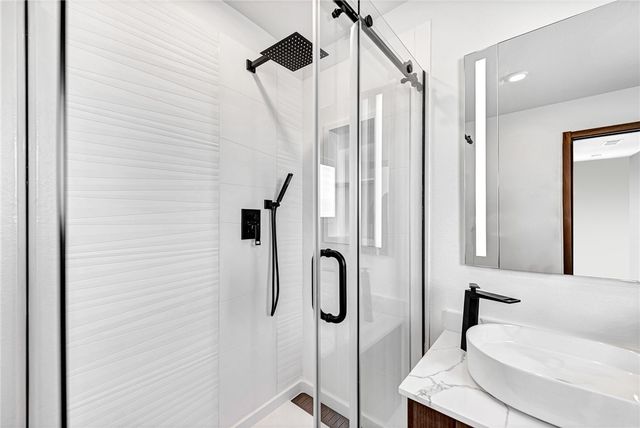 1105 Emilia Avenue, Lowell, AR 72745