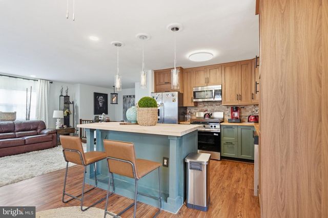 414 QUARRY AVE, Capitol Heights, MD 20743