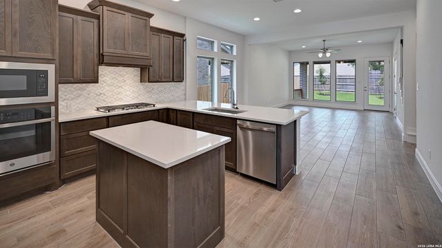 10231 Belle Parkway, San Antonio, TX 78254