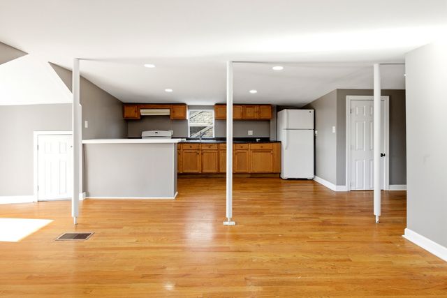 2936 N Kenneth Avenue, Chicago, IL 60641