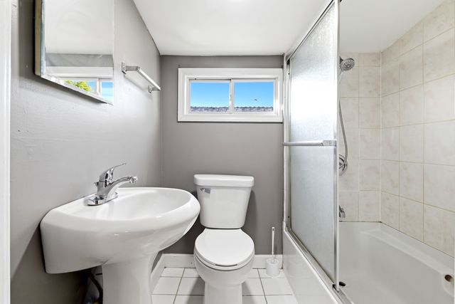 2936 N Kenneth Avenue, Chicago, IL 60641
