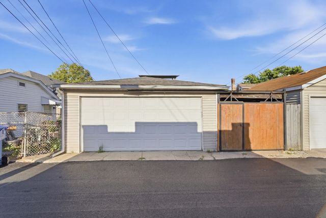 2936 N Kenneth Avenue, Chicago, IL 60641