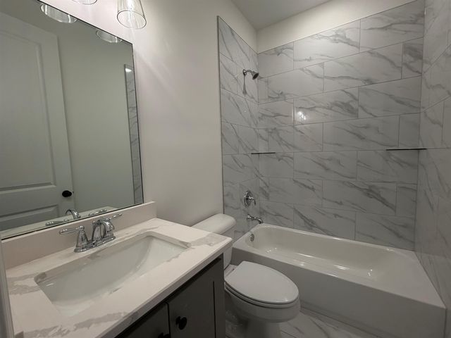 70 ROLLING HILL DR, Piperton, TN 38017