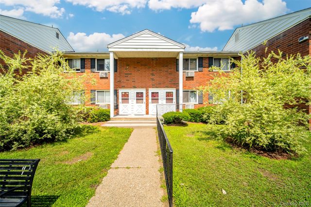 44 Manor Drive 44, Cornwall, NY 12518