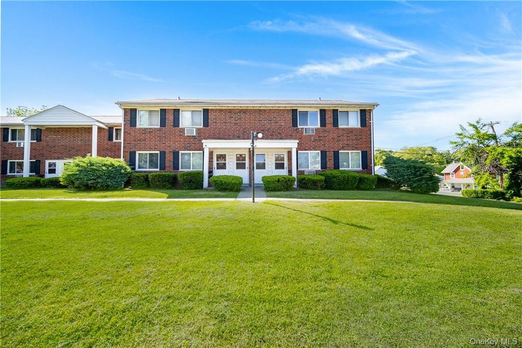 44 Manor Drive 44, Cornwall, NY 12518