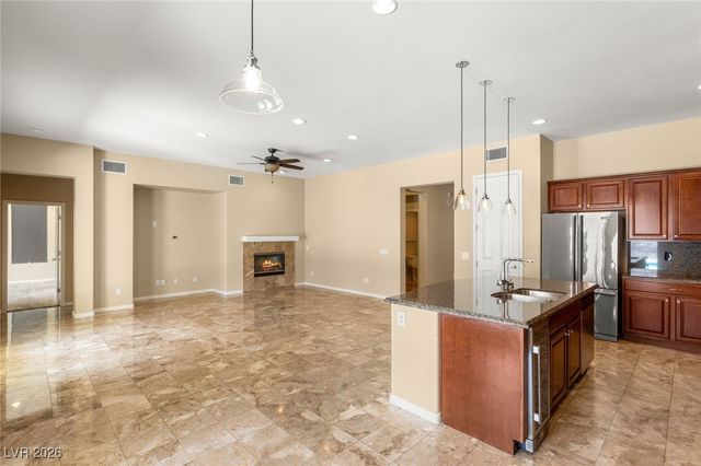 17 Morninglow Pass, Henderson, NV 89052