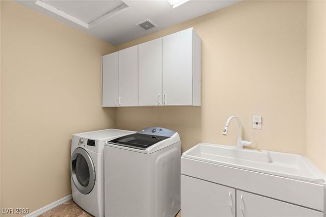 17 Morninglow Pass, Henderson, NV 89052