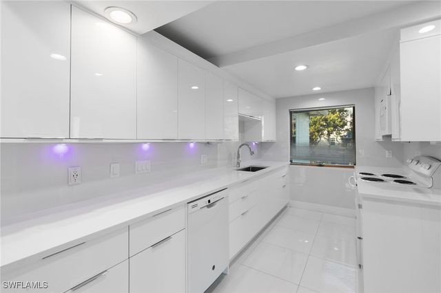 821 Palm ST, Marco Island, FL 34145