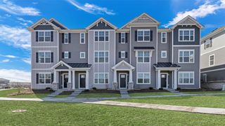 2149 yellowstone Boulevard, Mundelein, IL 60060