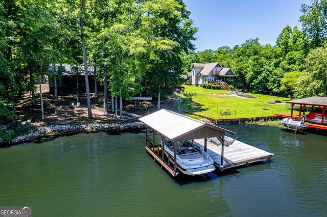 176 Crooked Creek Bay Road, Eatonton, GA 31024
