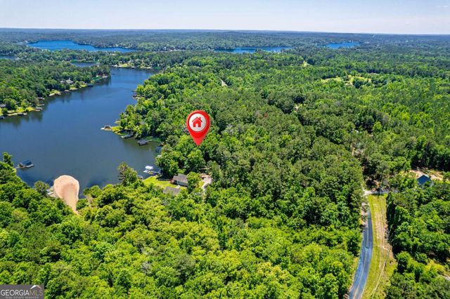 176 Crooked Creek Bay Road, Eatonton, GA 31024