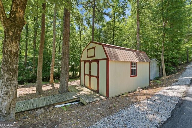 176 Crooked Creek Bay Road, Eatonton, GA 31024
