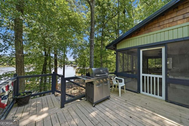 176 Crooked Creek Bay Road, Eatonton, GA 31024